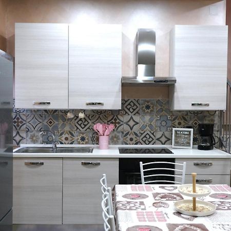 Sweet House Melania Apartment Catania Bagian luar foto