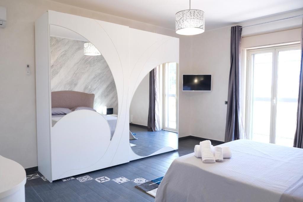 Sweet House Melania Apartment Catania Bagian luar foto