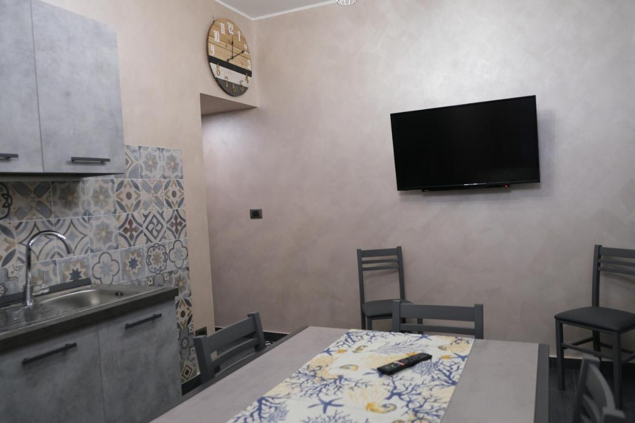 Sweet House Melania Apartment Catania Bagian luar foto