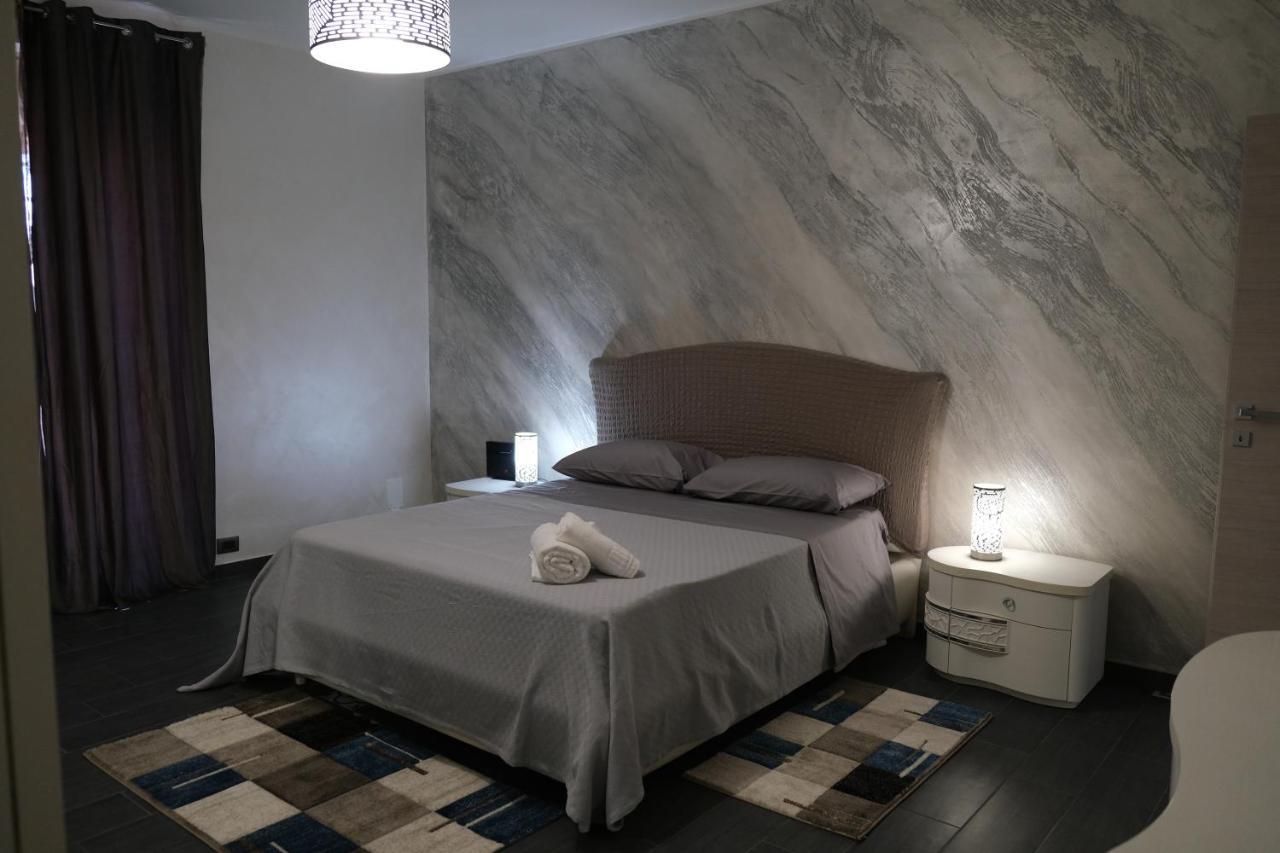 Sweet House Melania Apartment Catania Bagian luar foto