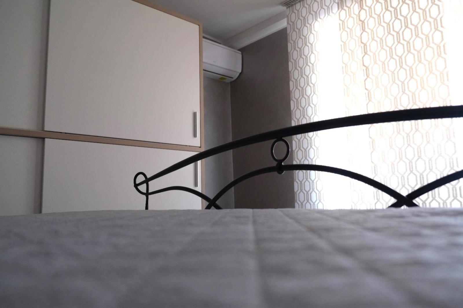 Sweet House Melania Apartment Catania Bagian luar foto